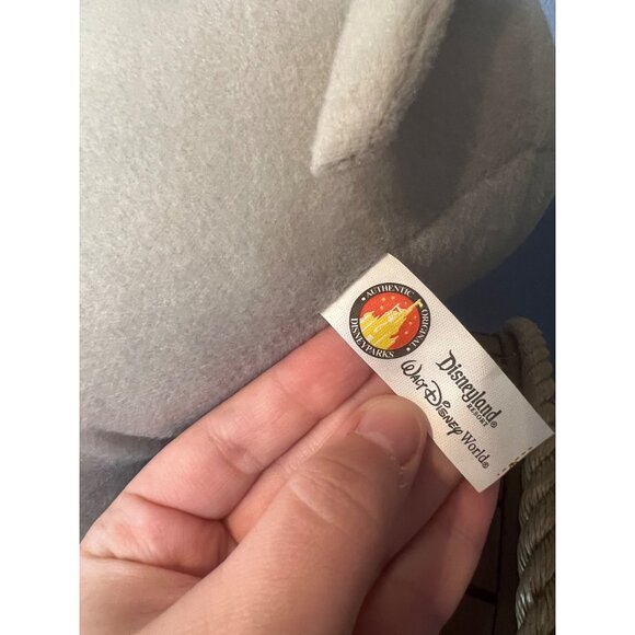 Disney Dumbo 14" Plush Disneyland Resorts New With Tag Disney Parks Authenticate - Picture 8 of 10